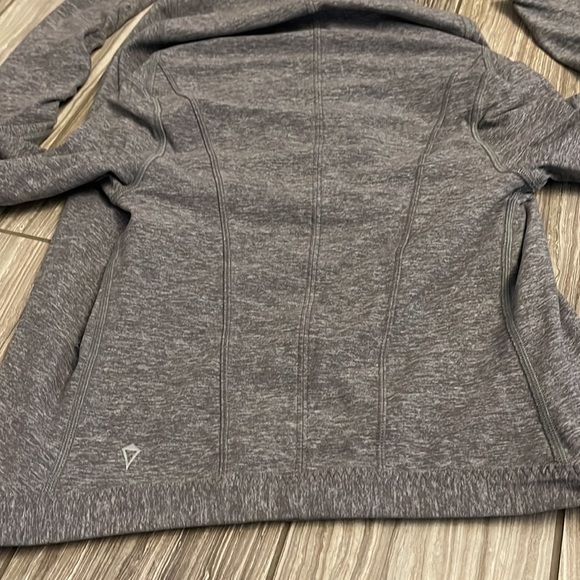 IVIVVA long sleeve wrap cardigan - Picture 14 of 14